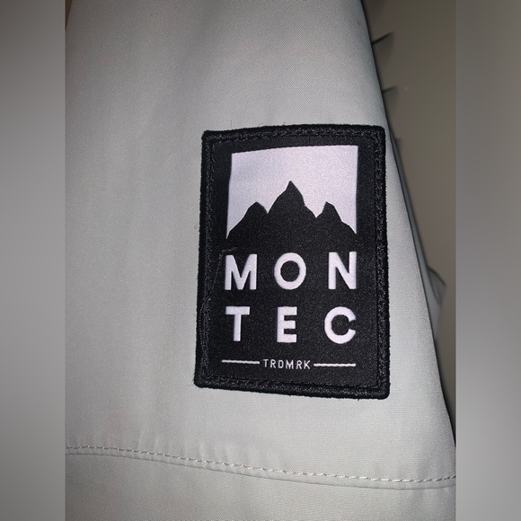 Size Large Insulated Soft Green Montec Snow Jacket - Picture 1 of 5